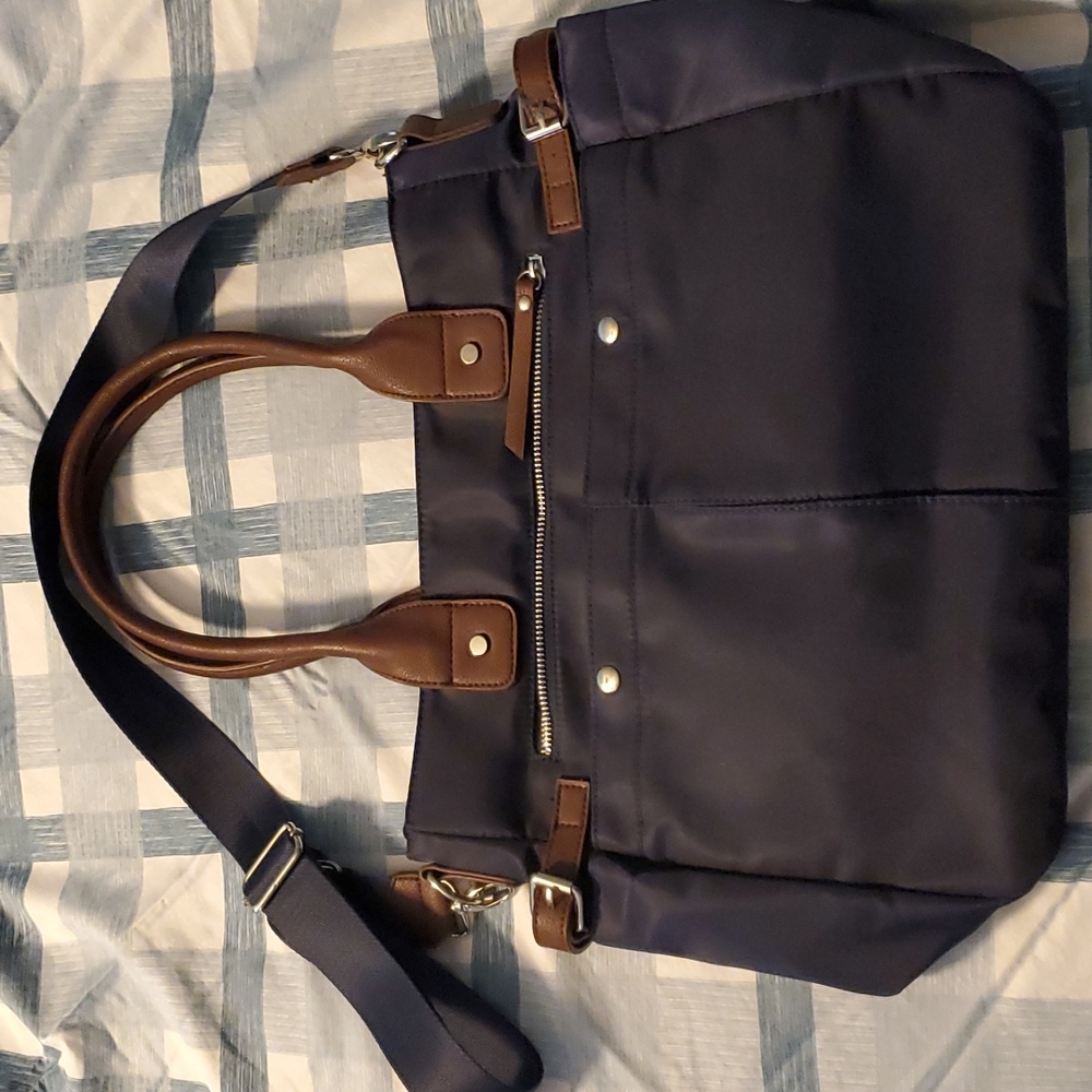 Avon Tote bag